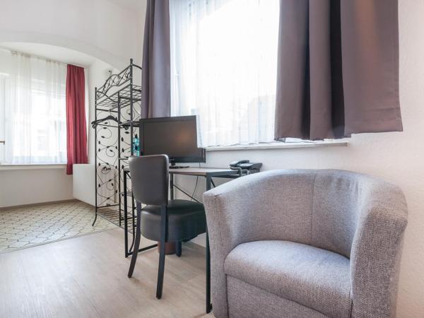 Hotel Union : photo 3 de la chambre chambre triple classique