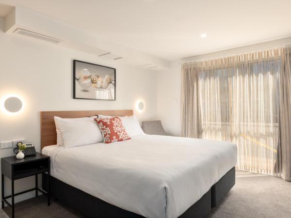 Best Western Newmarket Inn & Suites : photo 8 de la chambre superior king room (2023 brand new)