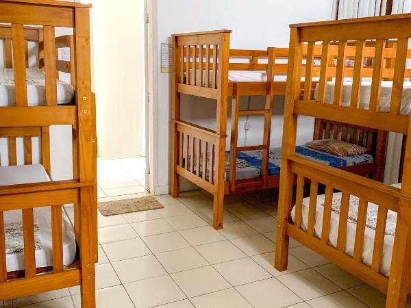 Hostel Praia de Ondina : photo 1 de la chambre lit superposé dans dortoir pour femmes