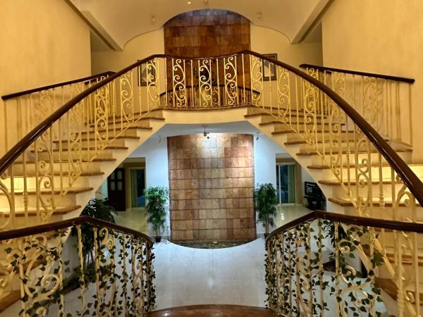 Casa Sasha's Mini Palace : photo 1 de la chambre chambre double avec salle de bains commune