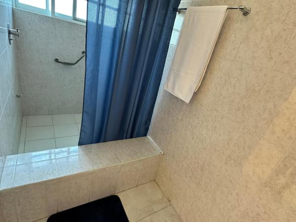 Casa Sasha's Mini Palace : photo 10 de la chambre chambre double ou lits jumeaux standard avec balcon