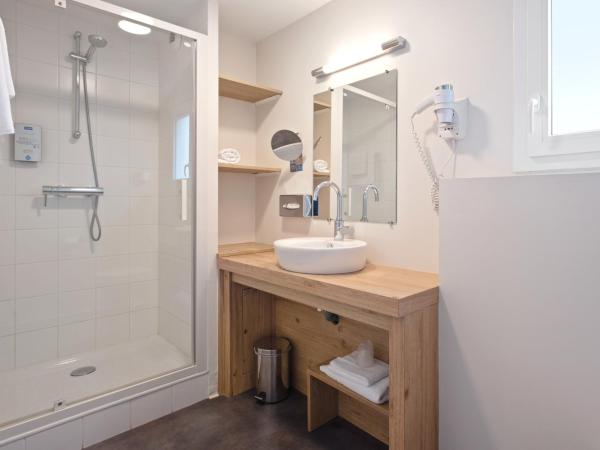 Kyriad Vannes Centre Ville : photo 9 de la chambre chambre double