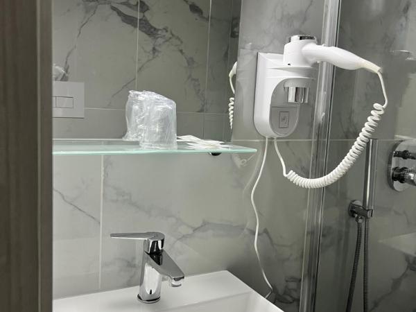 Hotel Sara : photo 4 de la chambre chambre simple