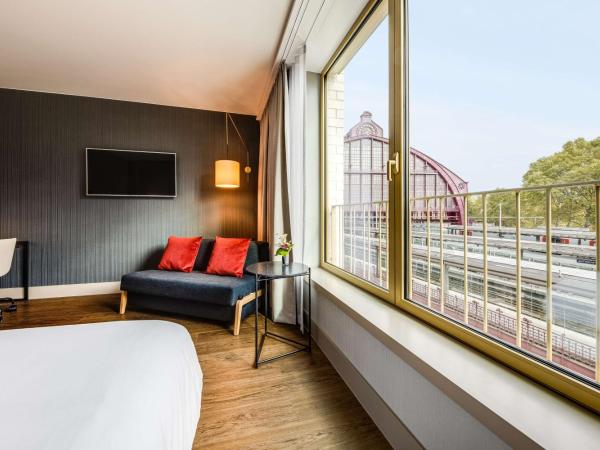 NH Collection Antwerp Centre : photo 1 de la chambre chambre double premium avec vue et terrasse