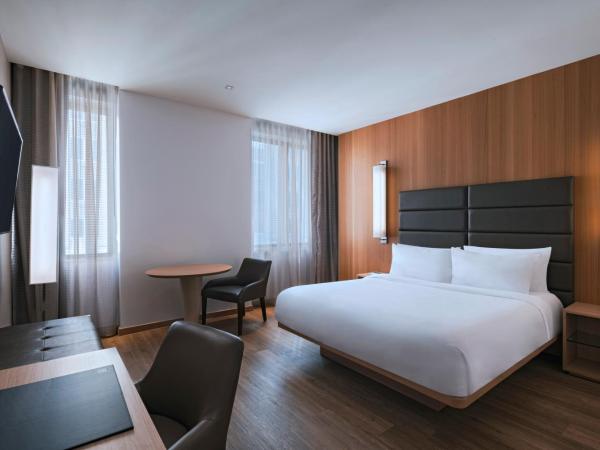 AC Hotel by Marriott Houston Downtown : photo 2 de la chambre chambre lit king-size