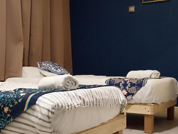 Wayton Express : photo 5 de la chambre chambre double standard avec salle de bains commune