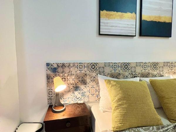 Frank's House & Happy BELEM : photo 5 de la chambre chambre double avec salle de bains commune