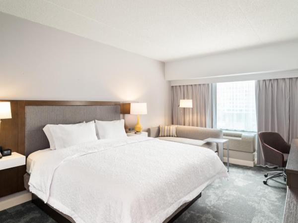 Hampton Inn Philadelphia Center City-Convention Center : photo 1 de la chambre chambre lit king-size - non-fumeurs