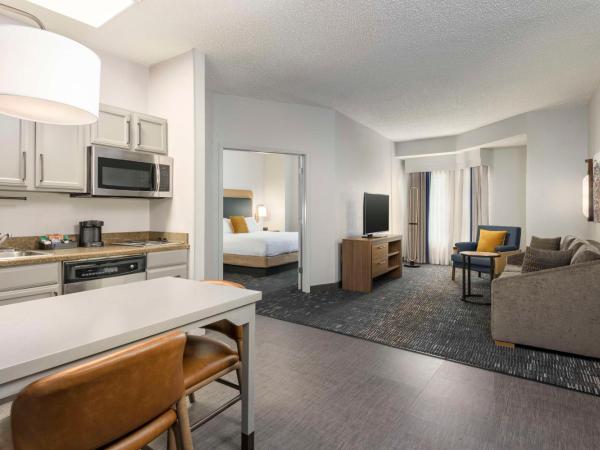 Homewood Suites by Hilton New Orleans : photo 3 de la chambre suite 2 chambres lit king-size - non-fumeurs