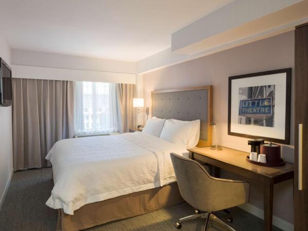 Hampton Inn Madison Square Garden : photo 1 de la chambre chambre lit king-size - non-fumeurs