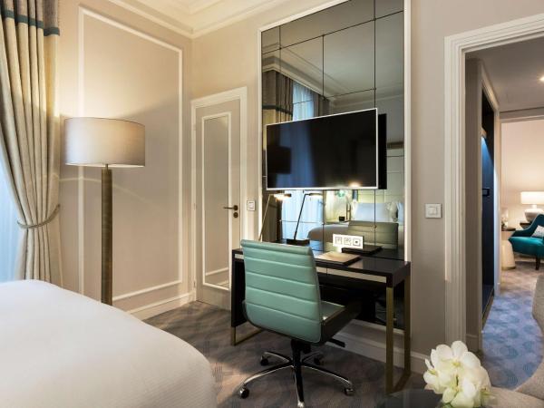 Hilton Paris Opera : photo 5 de la chambre suite junior lit queen-size