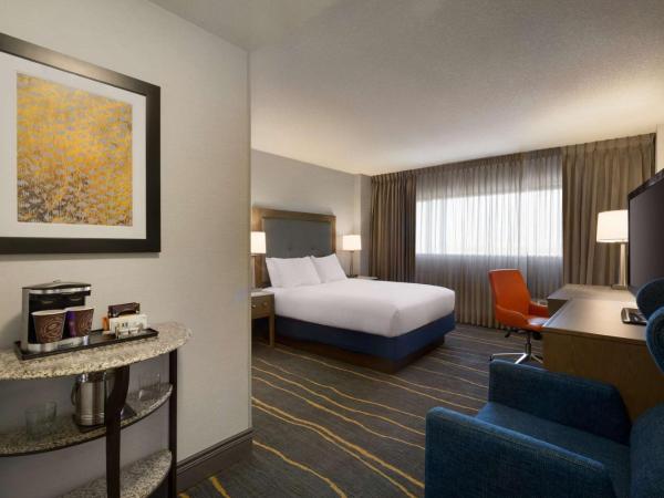 DoubleTree by Hilton Hotel Albuquerque : photo 1 de la chambre chambre lit queen-size - non-fumeurs