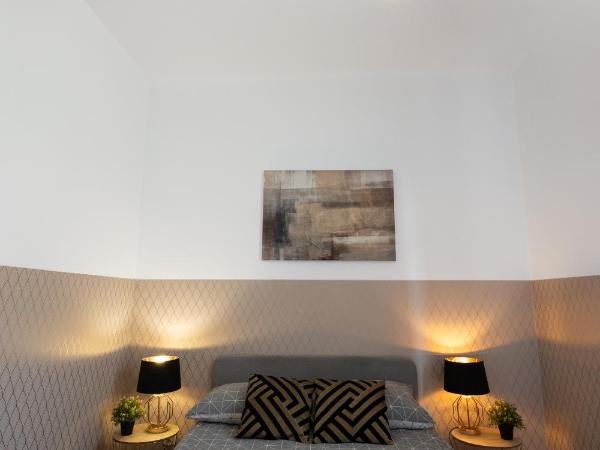 ClickTheFlat Aleje Niepodległości Center Apart Rooms : photo 2 de la chambre chambre double avec salle de bains commune