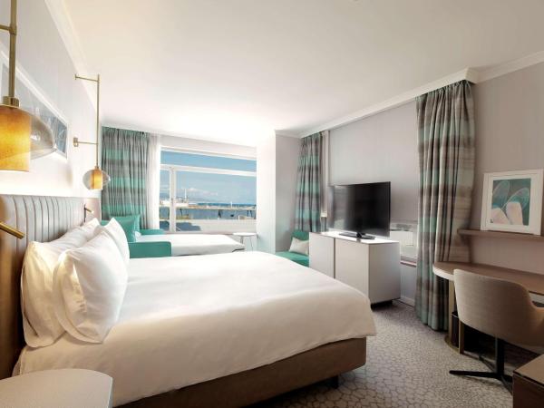 Hilton Diagonal Mar Barcelona : photo 4 de la chambre chambre lit king-size avec canapé-lit
