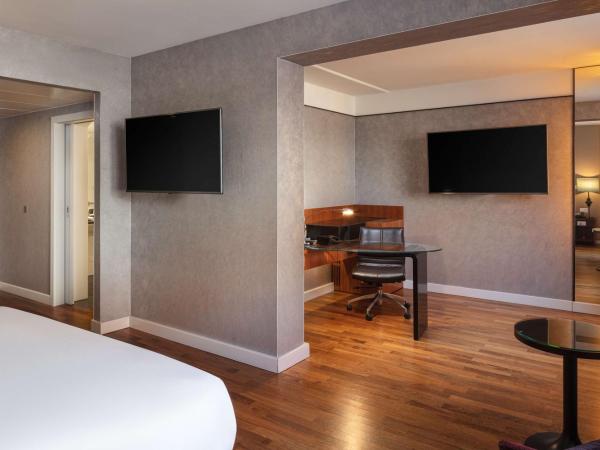 Hilton Berlin : photo 2 de la chambre chambre lit king-size - accessible aux personnes à mobilité réduite