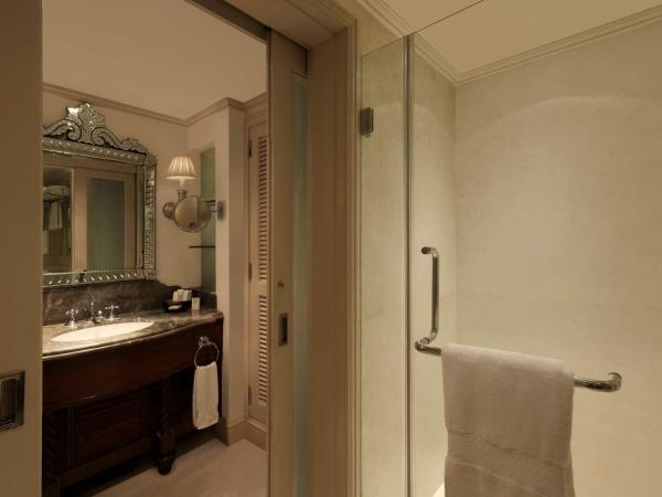 Hilton Mumbai International Airport Hotel : photo 6 de la chambre chambre lit king-size