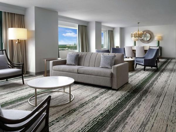 Signia by Hilton Orlando Bonnet Creek : photo 3 de la chambre suite exécutive - vue sur parc d'attractions