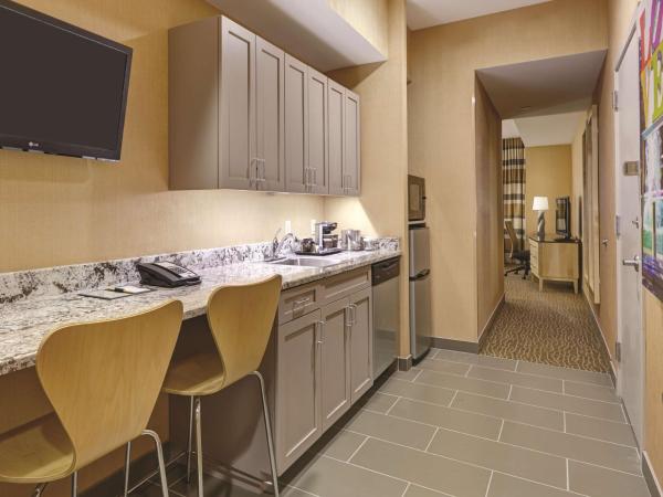 DoubleTree by Hilton Hotel Philadelphia Center City : photo 3 de la chambre studio lit king-size avec kitchenette