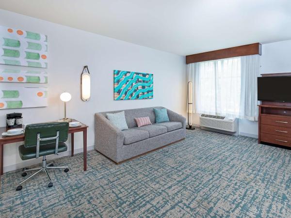 Homewood Suites by Hilton Atlanta Perimeter Center : photo 5 de la chambre studio avec 2 lits queen-size - adaptée aux personnes malentendantes