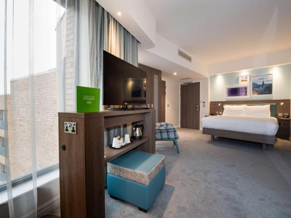 Hampton By Hilton Edinburgh West End : photo 3 de la chambre chambre lit queen-size - pour personnes à mobilité réduite
