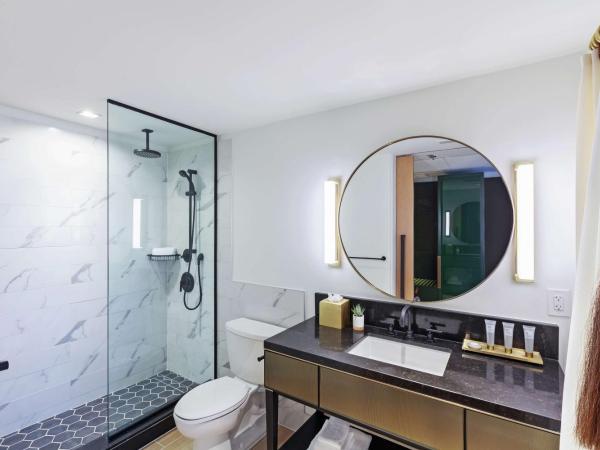 C. Baldwin, Curio Collection by Hilton : photo 5 de la chambre chambre lit king-size