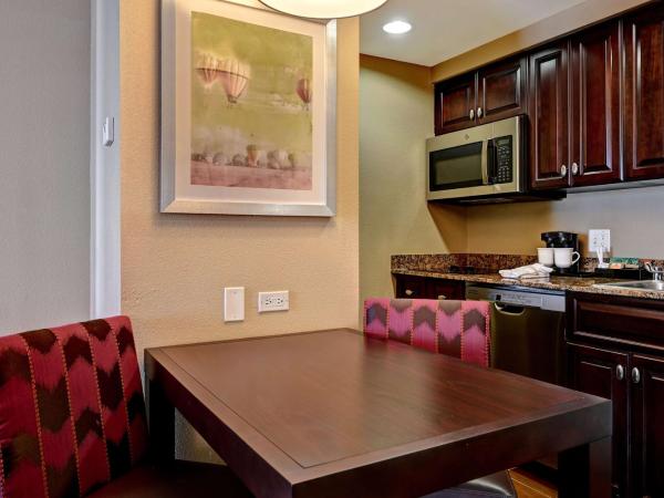 Homewood Suites by Hilton Albuquerque Airport : photo 3 de la chambre suite 1 chambre avec 2 lits queen-size - non-fumeurs