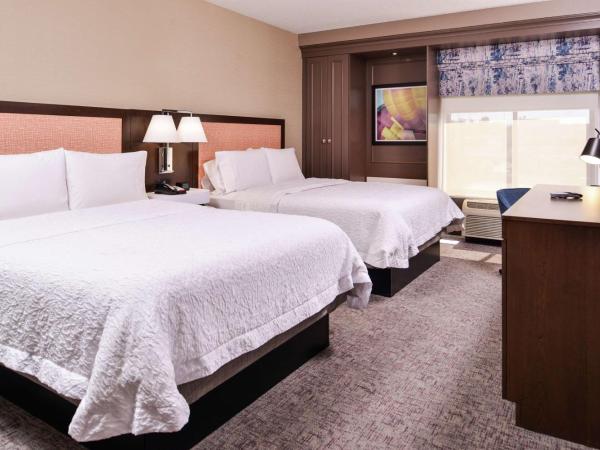 Hampton Inn Albuquerque - University/Midtown : photo 2 de la chambre chambre 2 lits queen-size - non-fumeurs
