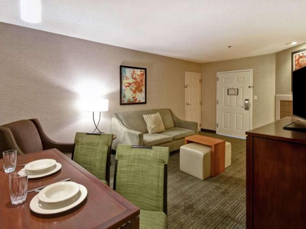 Homewood Suites by Hilton Atlanta-Galleria/Cumberland : photo 2 de la chambre suite 2 chambres - non-fumeurs