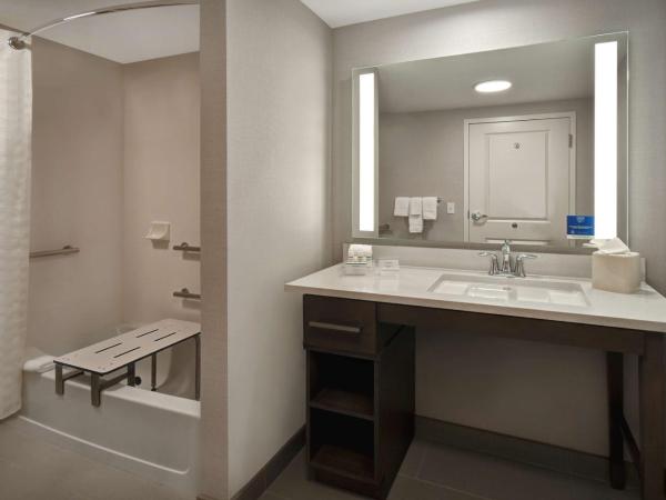 Homewood Suites By Hilton Orlando Flamingo Crossings, Fl : photo 6 de la chambre king suite - mobility and hearing access/non-smoking