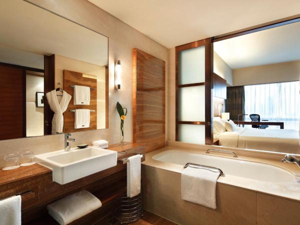 The Westin Guangzhou : photo 3 de la chambre suite lits jumeaux rénovée