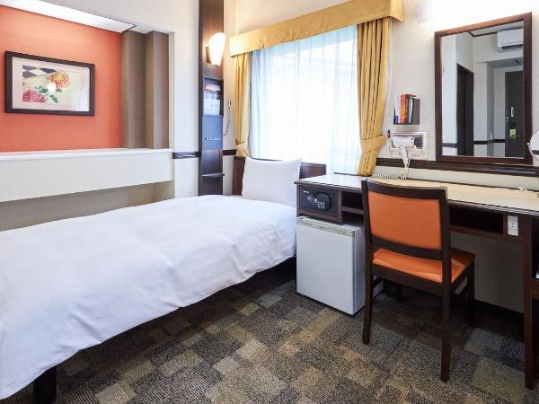 Toyoko Inn Tokyo Otemachi : photo 3 de la chambre chambre lits jumeaux accessible aux personnes à mobilité réduite - non-fumeurs