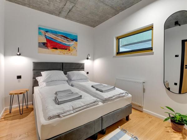 T8- Willa Tetmajera Gdynia : photo 7 de la chambre semi-basement quadruple room