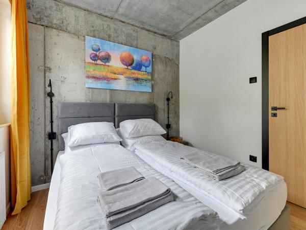 T8- Willa Tetmajera Gdynia : photo 8 de la chambre semi-basement quadruple room