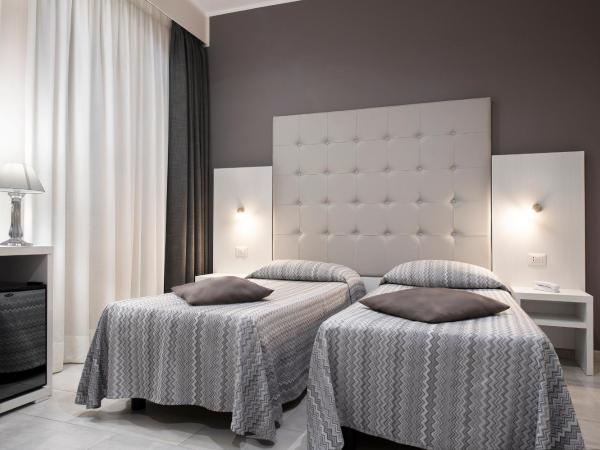 Hotel Assarotti : photo 6 de la chambre chambre double ou lits jumeaux supérieure