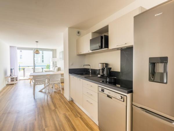 MY Hôtel Résidences - La Grande-Motte : photo 5 de la chambre appartement avec terrasse