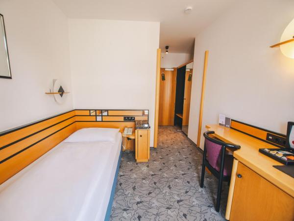 Villa Waldperlach by Blattl : photo 7 de la chambre chambre simple