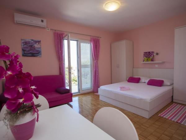 Villa Neda : photo 1 de la chambre studio avec balcon - vue sur mer - 3ème Étage