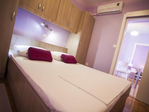 Villa Neda : photo 2 de la chambre appartement 2 chambres avec terrasse - vue latérale sur mer