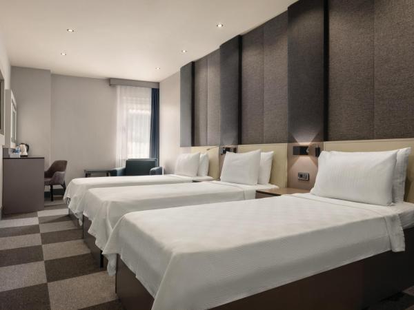 Tryp By Wyndham Istanbul Sancaktepe : photo 2 de la chambre chambre avec 3 lits simples - non-fumeurs