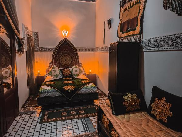 Ryad Zahrat Fes : photo 7 de la chambre chambre lit king-size deluxe