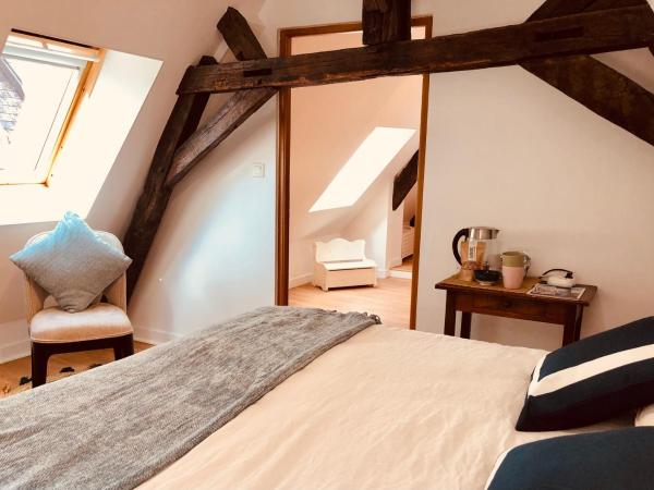 L'AMANTINE Chambres d'hôtes et gîte : photo 6 de la chambre chambre double avec salle de bains privative