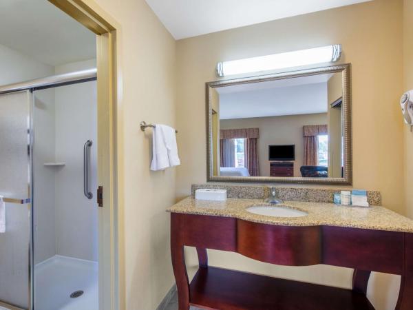 Hampton Inn & Suites Oklahoma City - South : photo 4 de la chambre suite lit king-size 1 chambre avec bain à remous - non-fumeurs