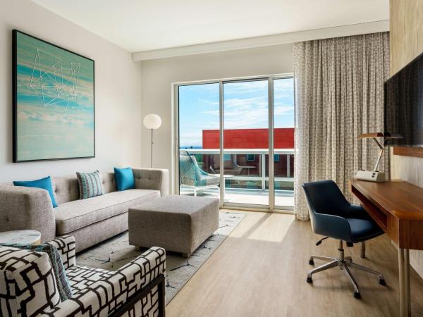 Hampton Inn & Suites Santa Monica : photo 3 de la chambre grand studio suite lit king-size - non-fumeurs