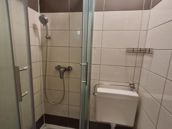 Rooms & Studio Apartments Šibenik : photo 6 de la chambre chambre double