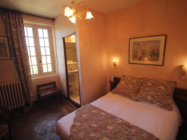 Hostellerie Le Beffroi : photo 1 de la chambre chambre simple