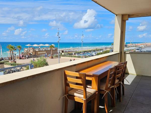 Résidence Pasino : photo 5 de la chambre appartement - vue sur mer