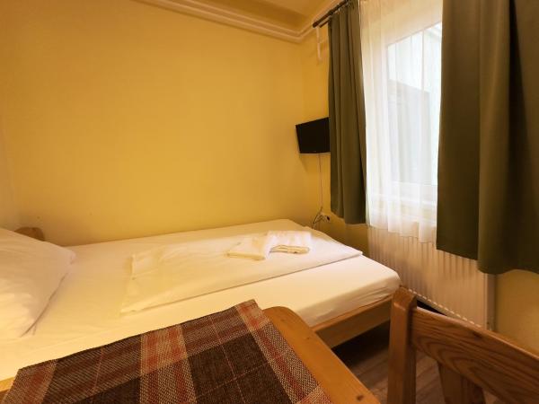 Írisz Panzió : photo 4 de la chambre chambre simple