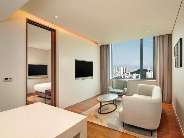 Hilton Garden Inn Seoul Gangnam : photo 3 de la chambre suite deluxe avec lit king-size