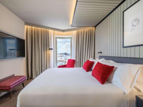 Canopy by Hilton Madrid Castellana : photo 3 de la chambre suite 1 chambre lit king-size – vue sur ville