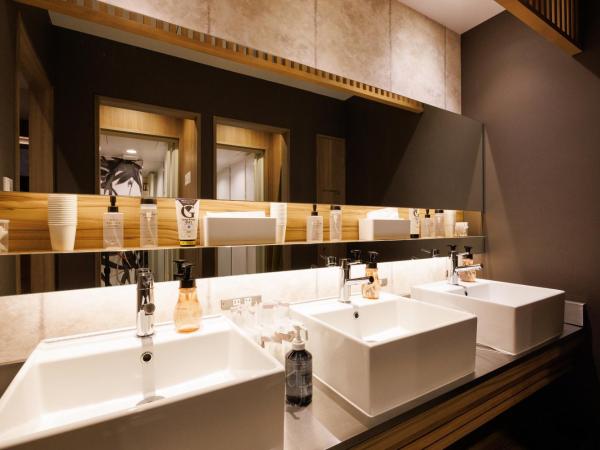 HOTEL Cargo Shinsaibashi : photo 7 de la chambre chambre capsule premium pour homme